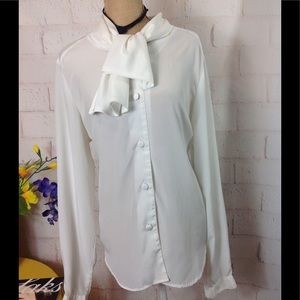 ⬇️ ATTACHED SCARF COLLAR BLOUSE